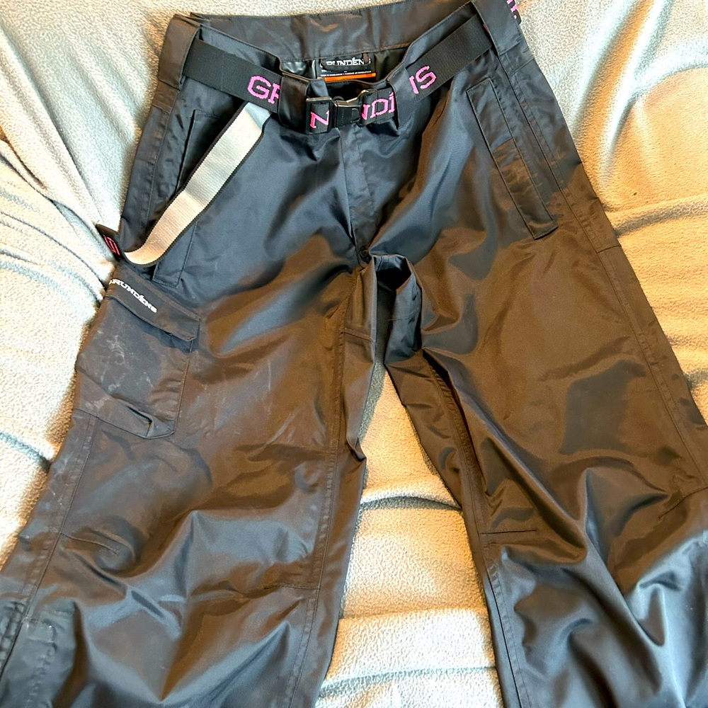 Gently worn fishing , rain paints